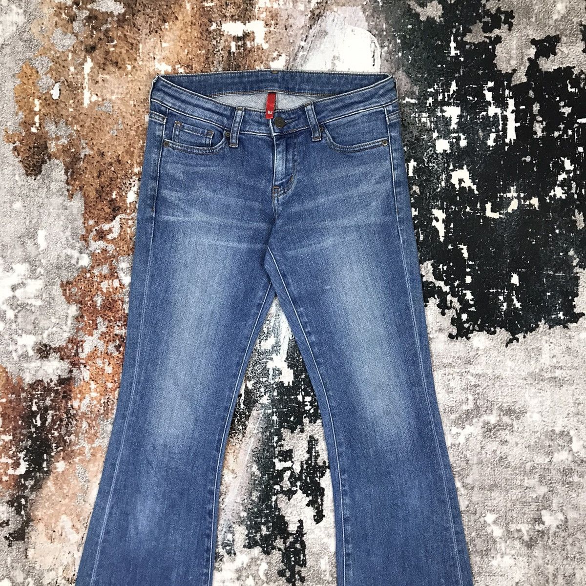 Japanese Brand × Uniqlo × Vintage Vintage Japanese Uniqlo Flare Lot B000 Light Wash Jeans Size 28" / US 6 / IT 42 - 2 Thumbnail