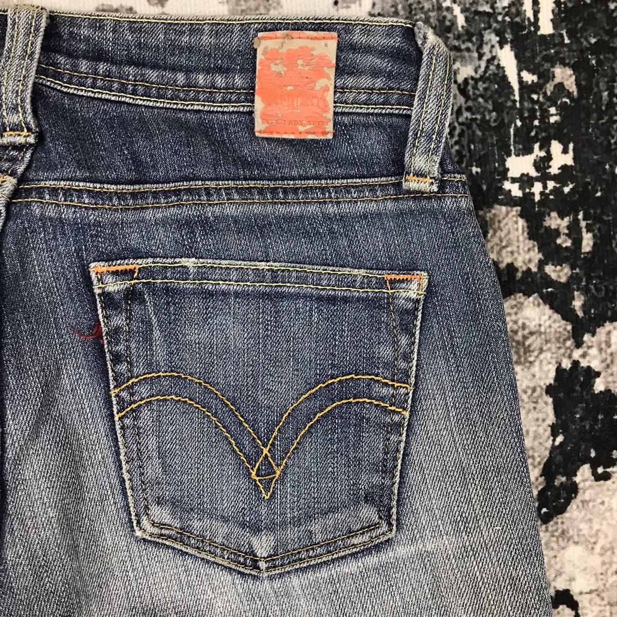 Japanese Brand × Levi's × Vintage Vintage Levis Lady Style Flare Light Wash Jeans Size 26" / US 2 / IT 38 - 5 Thumbnail