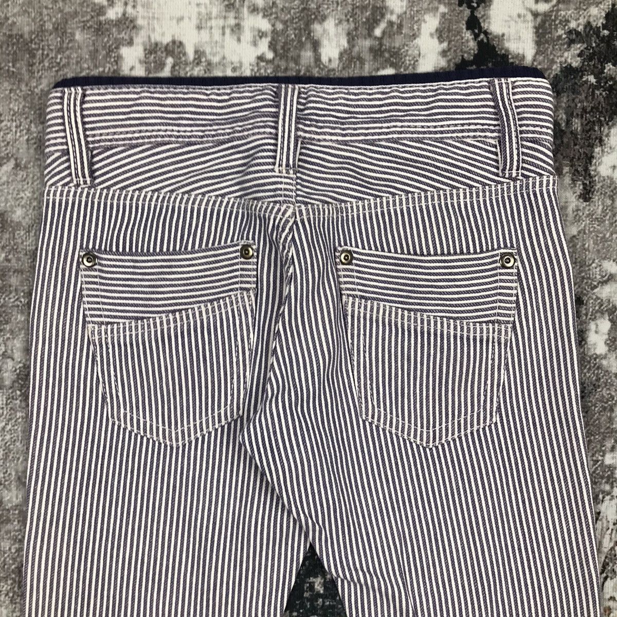 Japanese Brand × Vintage Vintage Japanese Rote Rose Hickory Stripes Flare Leg Jeans Size 28" / US 6 / IT 42 - 9 Thumbnail