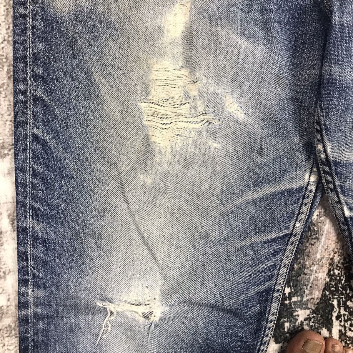 GU × Japanese Brand Vintage G.U Japan Distressed Light Wash Denim Skinny Jeans Size US 33 - 4 Thumbnail