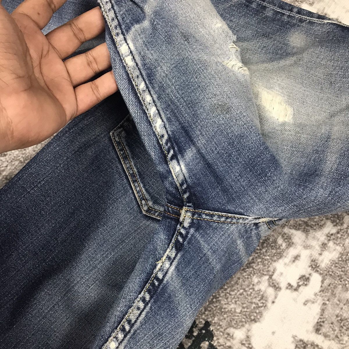 GU × Japanese Brand Vintage G.U Japan Distressed Light Wash Denim Skinny Jeans Size US 33 - 12 Thumbnail