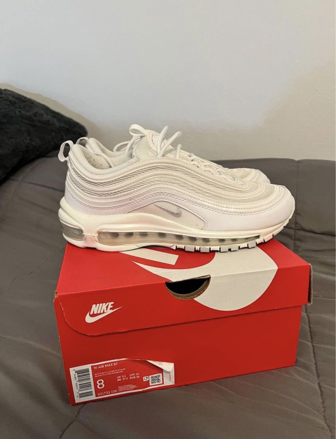 am97 all white