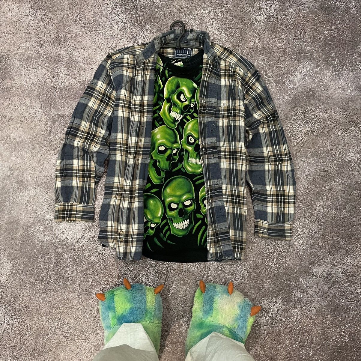 Vintage Vintage 90s Y2K Plaid Shirt Graphic Tee Grunge Streetwear XL Size US XL / EU 56 / 4 - 1 Thumbnail