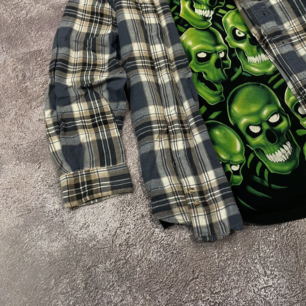 Vintage Vintage 90s Y2K Plaid Shirt Graphic Tee Grunge Streetwear XL Size US XL / EU 56 / 4 - 3 Thumbnail