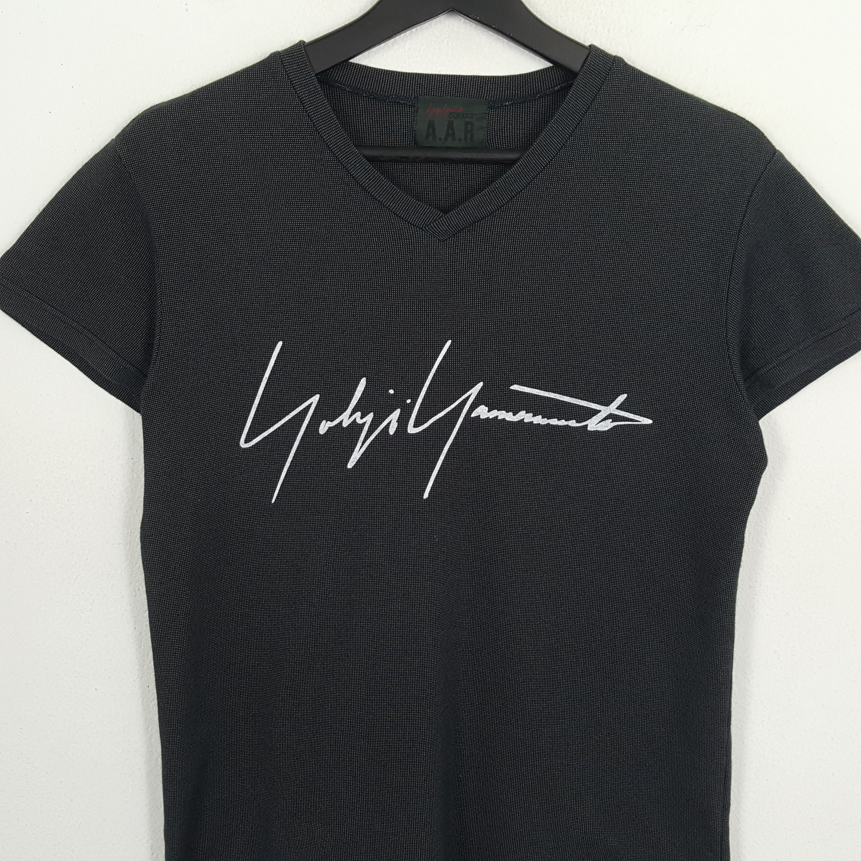 Japanese Brand × Vintage × Yohji Yamamoto YOHJI YAMAMOTO Japanese Designer Custom Logo Style Tshirt Size US M / EU 48-50 / 2 - 2 Thumbnail