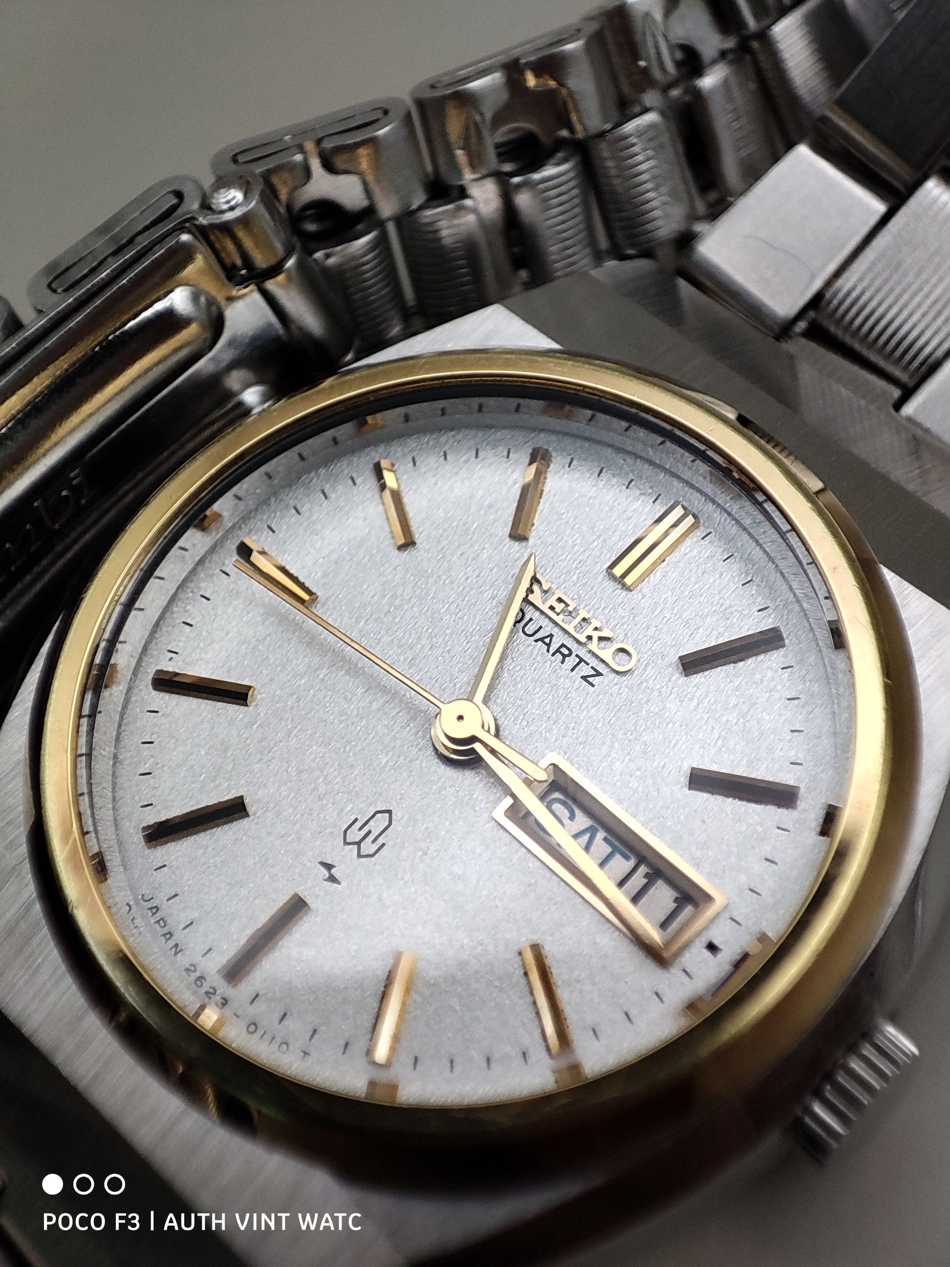 Seiko Authentic Vintage Seiko Quartz 2623 Gold Bezel Ladies Size ONE SIZE - 2 Thumbnail
