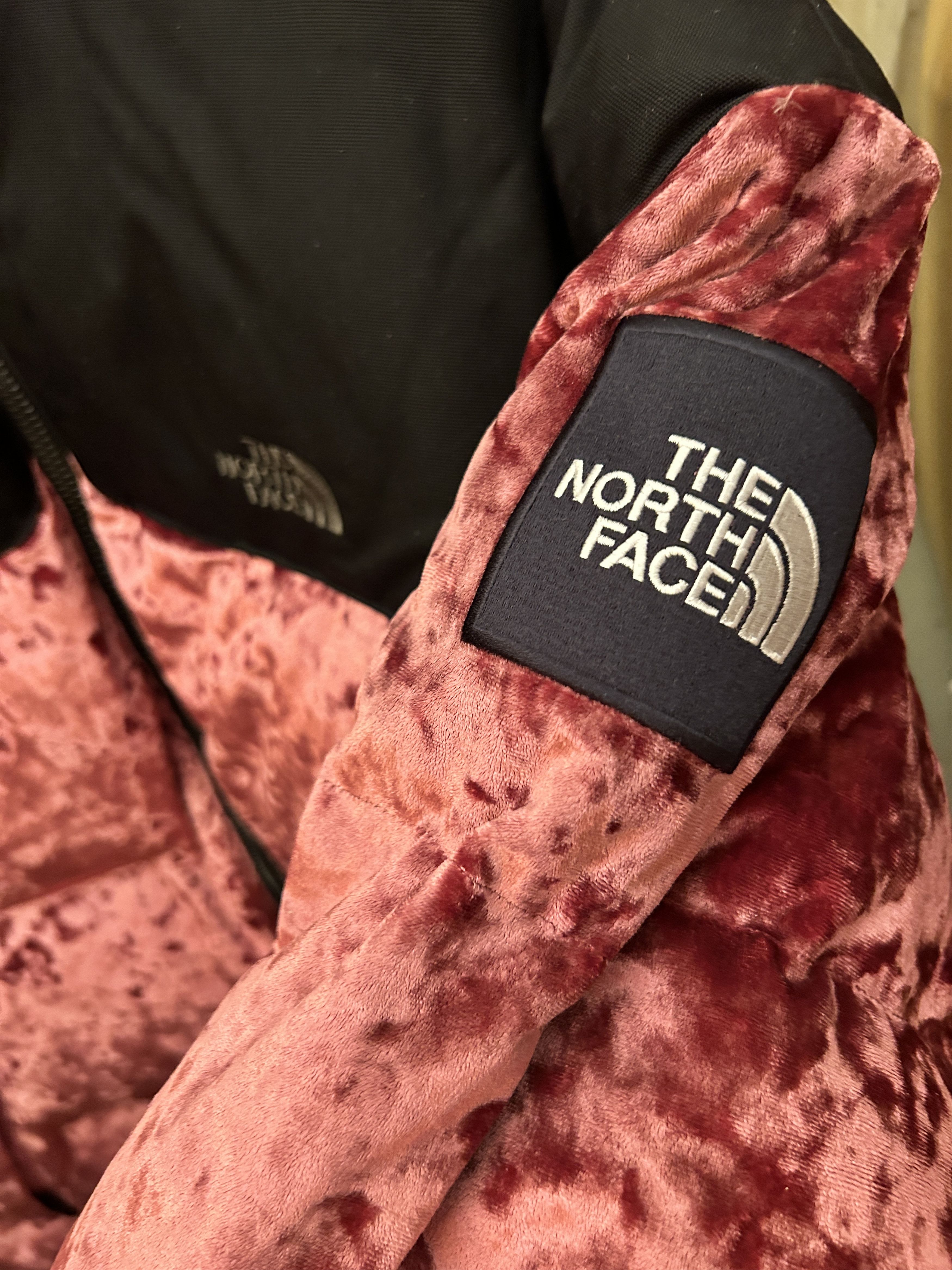 The North Face Black Series Velvet Nuptse Urban regal red down pink Size US XXL / EU 58 / 5 - 3 Thumbnail