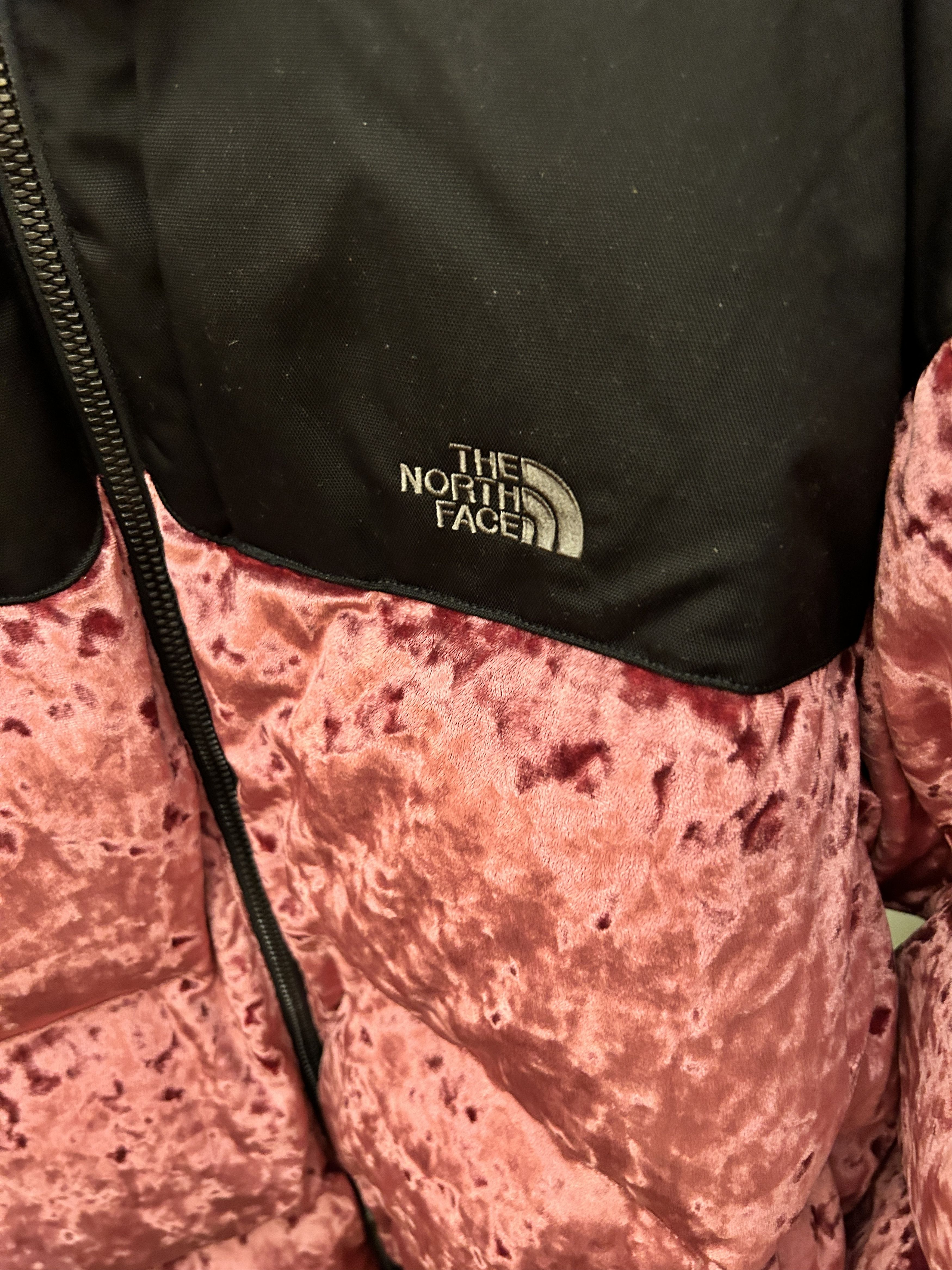 The North Face Black Series Velvet Nuptse Urban regal red down pink Size US XXL / EU 58 / 5 - 2 Thumbnail
