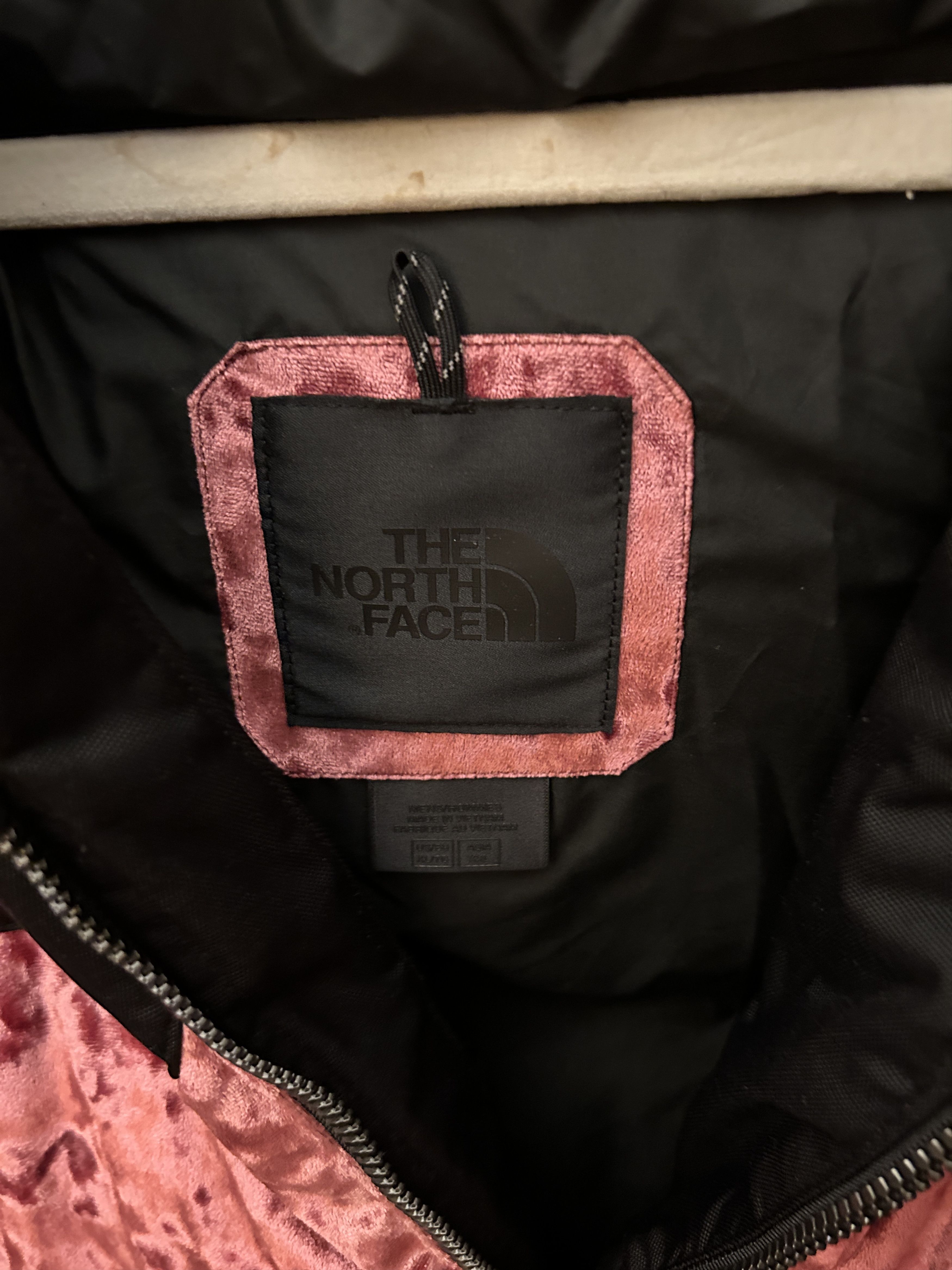 The North Face Black Series Velvet Nuptse Urban regal red down pink Size US XXL / EU 58 / 5 - 14 Thumbnail