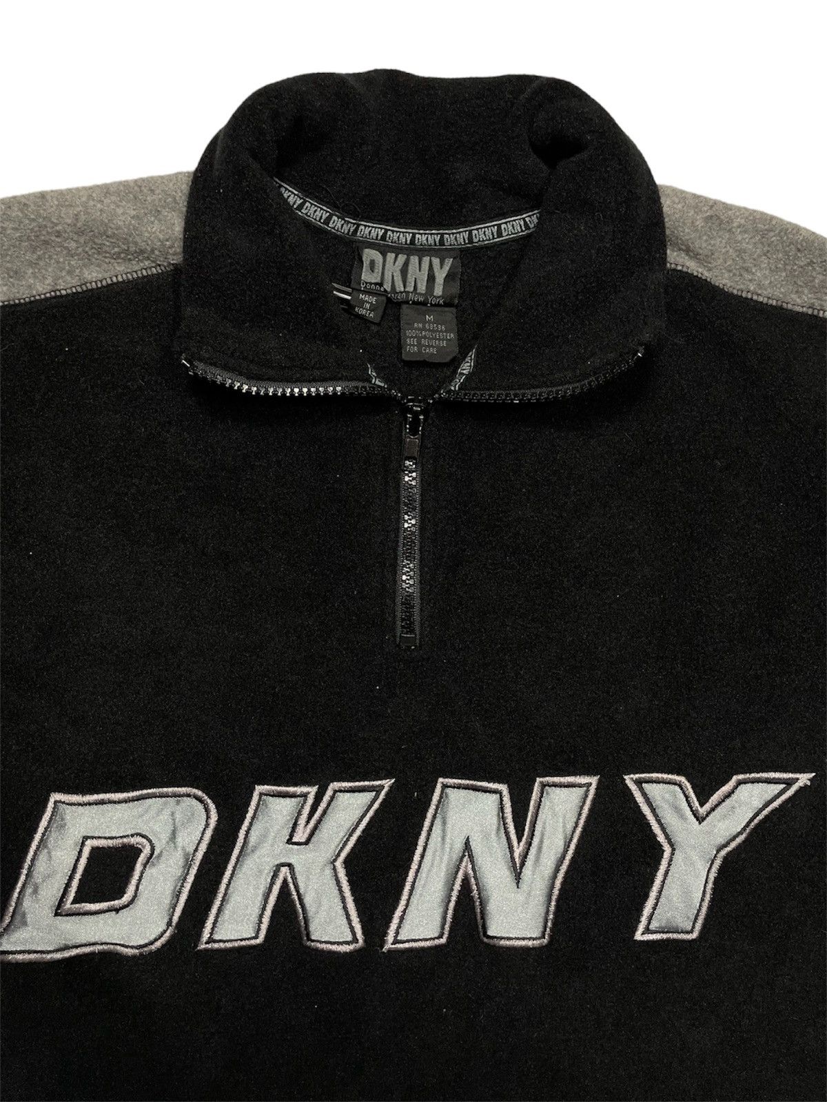 DKNY Vintage 90s DKNY fleece half zipper modern tech Size US M / EU 48-50 / 2 - 3 Thumbnail