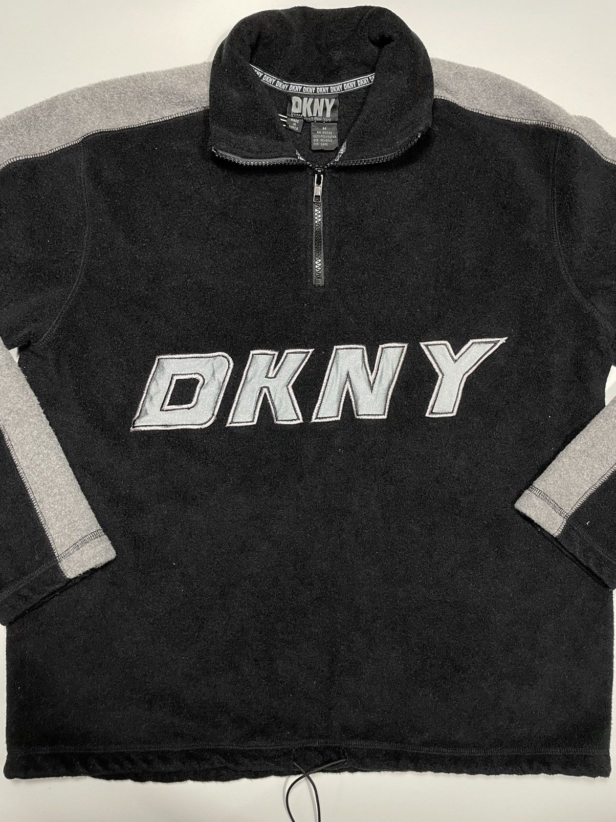 DKNY Vintage 90s DKNY fleece half zipper modern tech Size US M / EU 48-50 / 2 - 4 Thumbnail