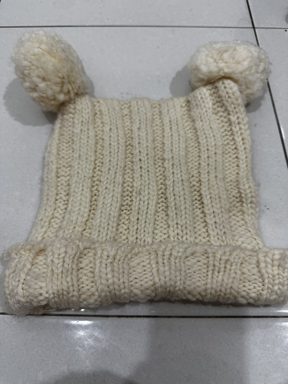 Vintage Vintage Knit Gap Double Pom Pom Beanie Size ONE SIZE - 4 Thumbnail