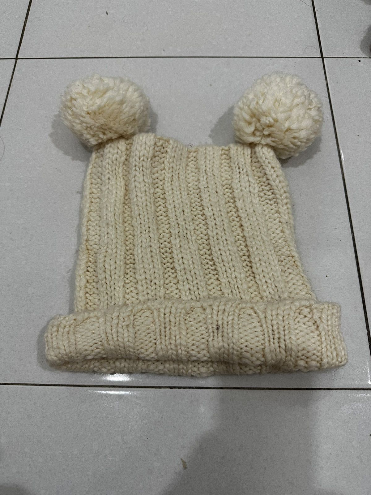 Vintage Vintage Knit Gap Double Pom Pom Beanie Size ONE SIZE - 1 Thumbnail