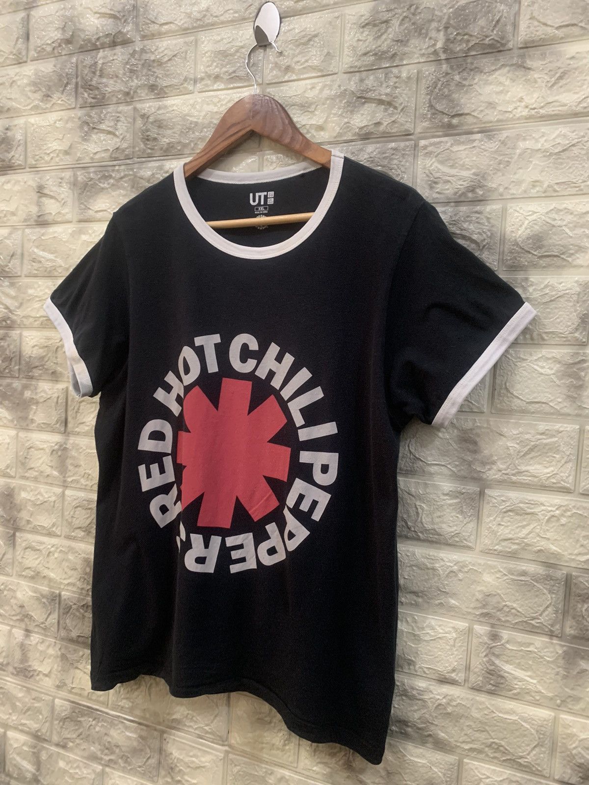 Band Tees Red hot chili pappers band t-shirt Size US XXL / EU 58 / 5 - 4 Thumbnail