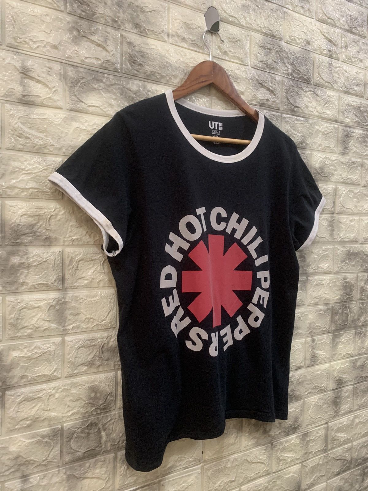Band Tees Red hot chili pappers band t-shirt Size US XXL / EU 58 / 5 - 3 Thumbnail