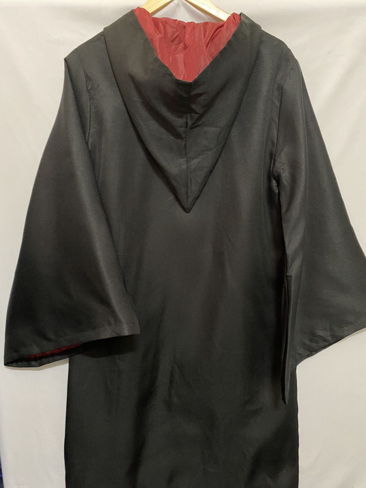 Cloak (A) HARRY POTTER GRYFFINDOR CLOAK CAPE Size US M / EU 48-50 / 2 - 5 Thumbnail