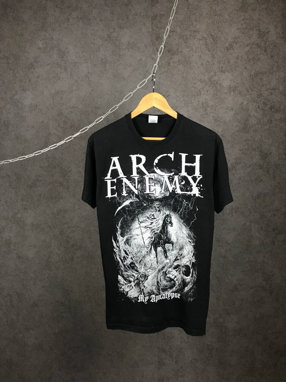 Band Tees Arch Enemy vintage rock band overprinted tee Size US M / EU 48-50 / 2 - 1 Thumbnail