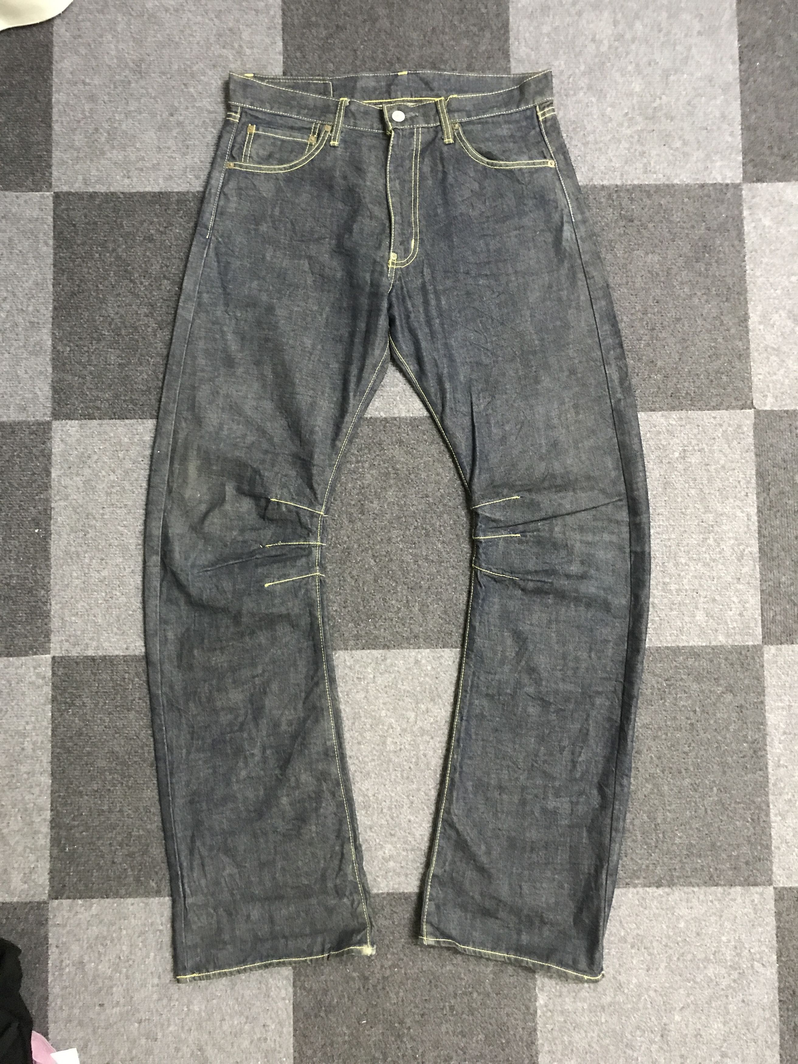 D164 YEN Japan Flare Curve Leg Jeans