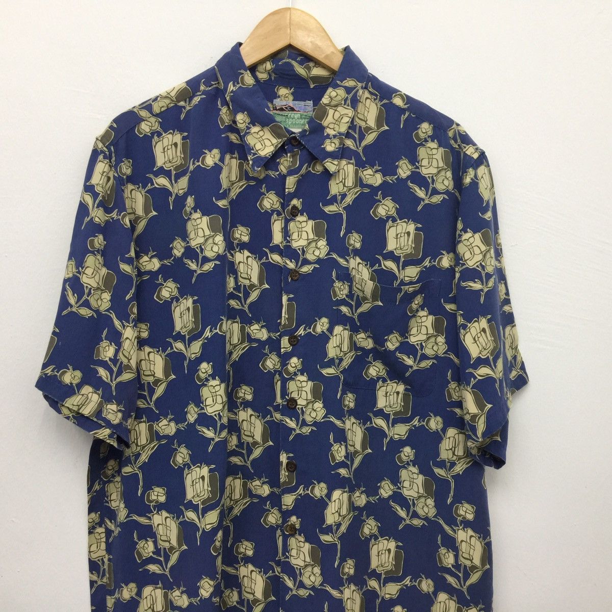 Reyn Spooner Vintage Y2K Reyn Spooner Rayon Hawaiian Shirt Size US XL / EU 56 / 4 - 4 Thumbnail