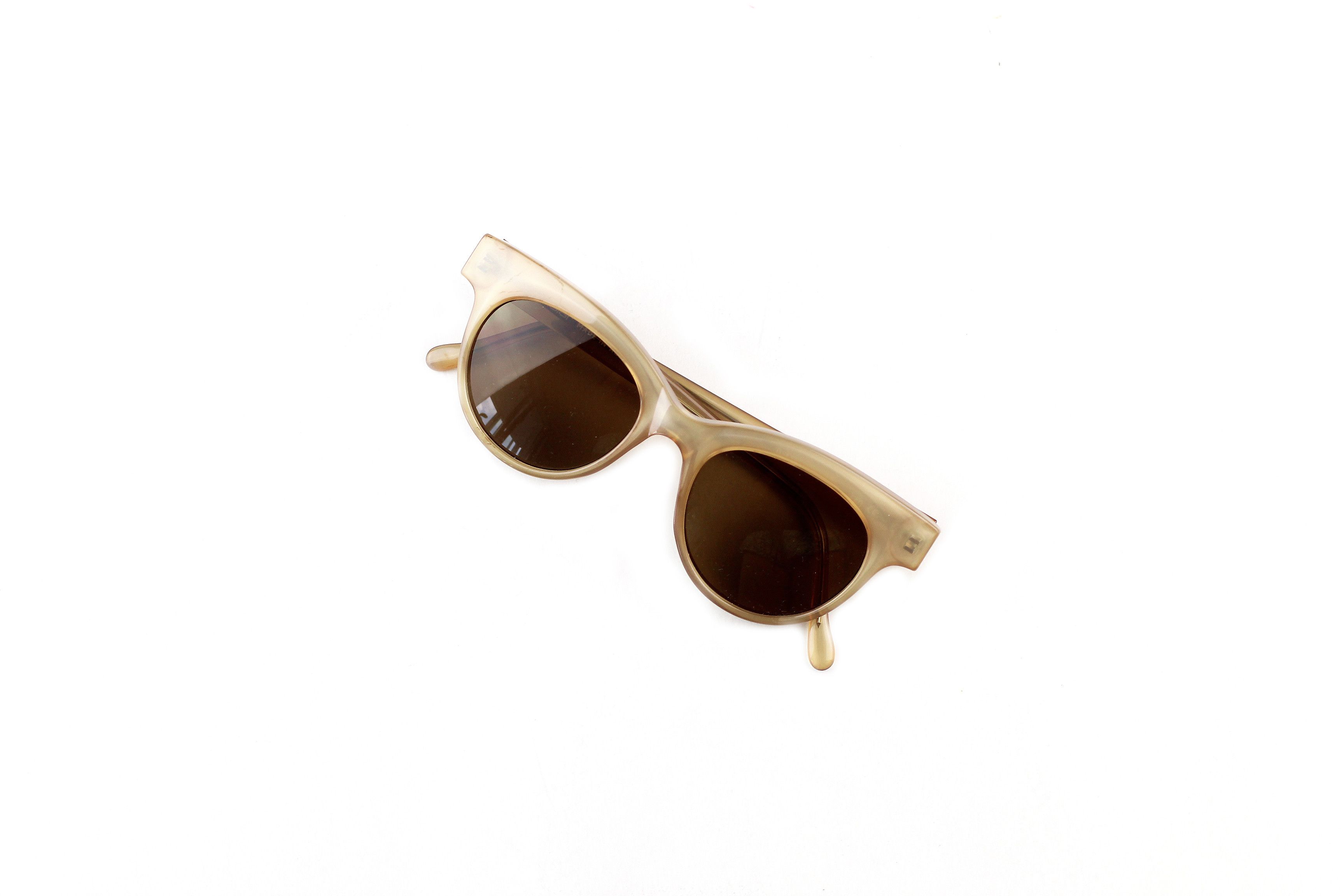Vintage 90s DS Deadstock vintage SOLSTAR cat eye sunglasses shades Size ONE SIZE - 9 Thumbnail