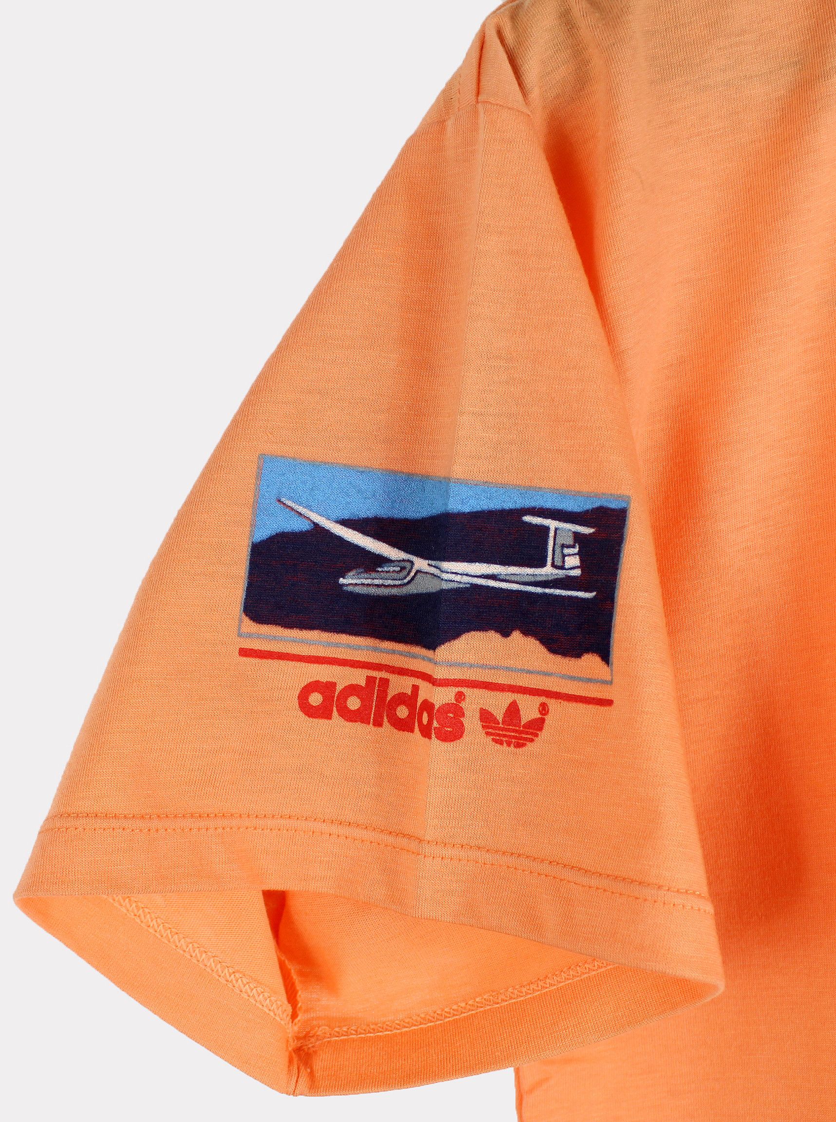 Adidas NOS 80s vintage adidas Chamonix France t-shirt OG DS Spain Size US S / EU 44-46 / 1 - 5 Thumbnail