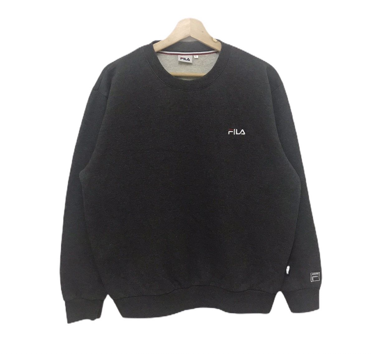 Fila Vintage Fila Sportswear Sweatshirt Crewneck Small Logo Size US L / EU 52-54 / 3 - 1 Thumbnail