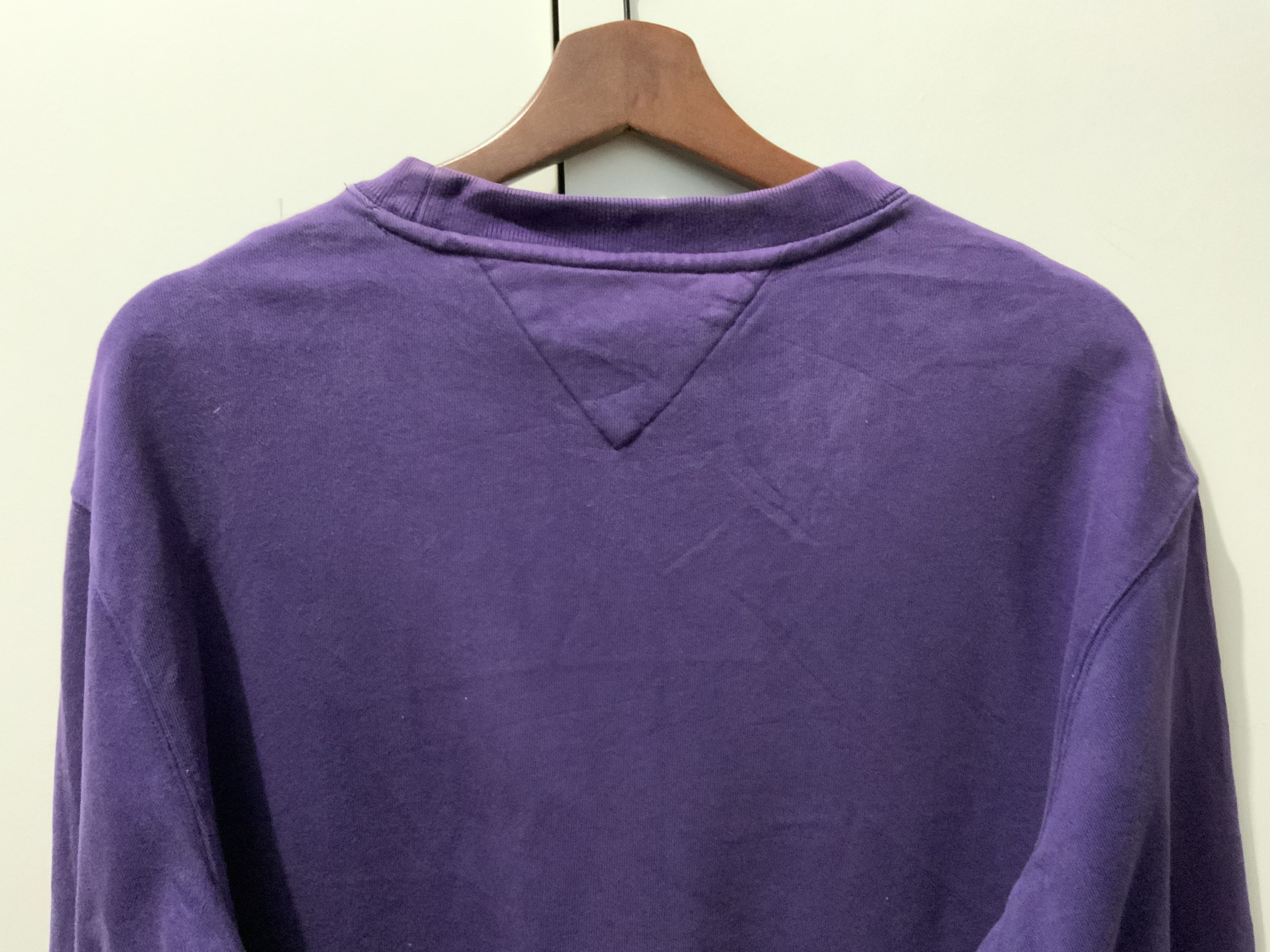Tommy Hilfiger Vintage TOMMY HILFIGER Crewneck Sweatshirt Size US S / EU 44-46 / 1 - 6 Thumbnail