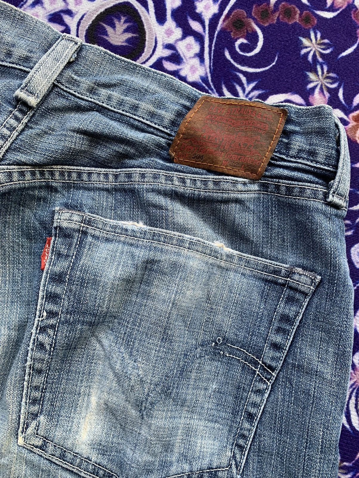 Levi's Vintage Clothing Vintage Levis 504 Faded Wash Denim Size US 31 - 12 Thumbnail