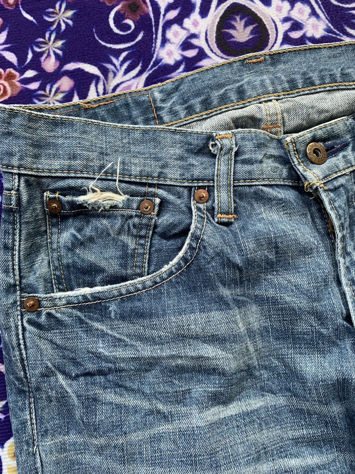 Levi's Vintage Clothing Vintage Levis 502 Faded Wash Denim Size US 31 - 5 Thumbnail