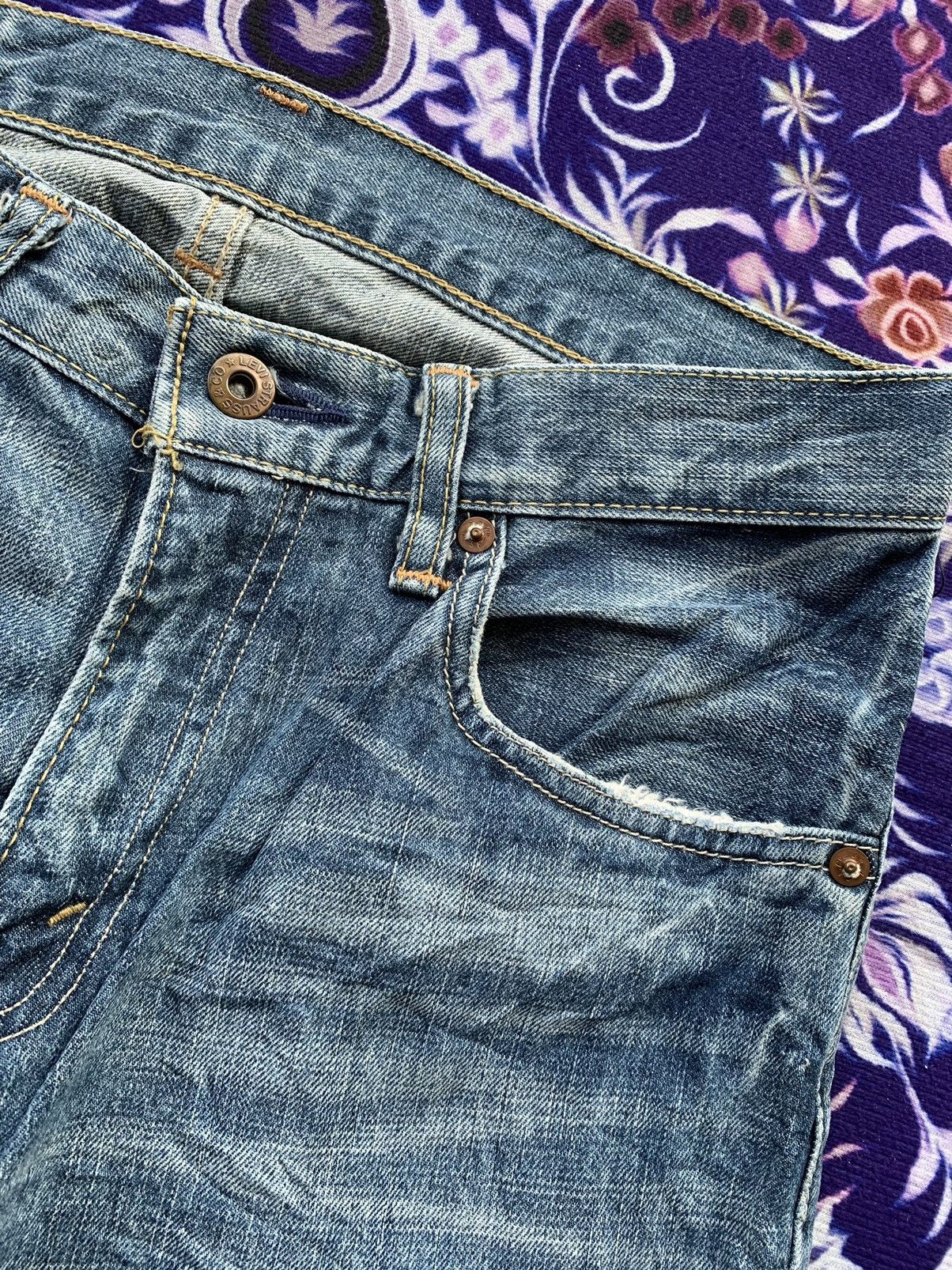Levi's Vintage Clothing Vintage Levis 502 Faded Wash Denim Size US 31 - 4 Thumbnail