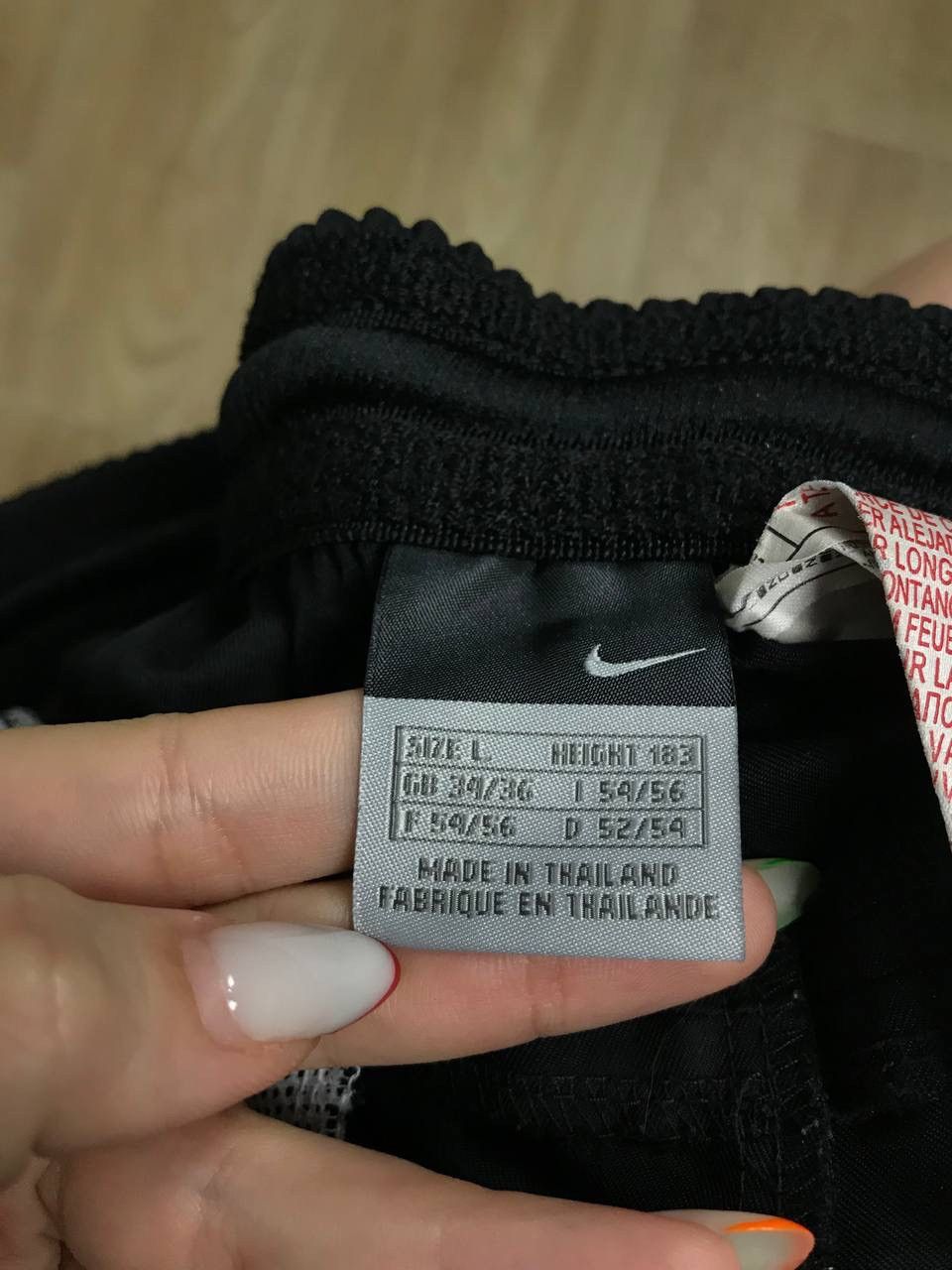 Nike Nike swoosh streetwear vintage court black shorts Size US 34 / EU 50 - 3 Thumbnail