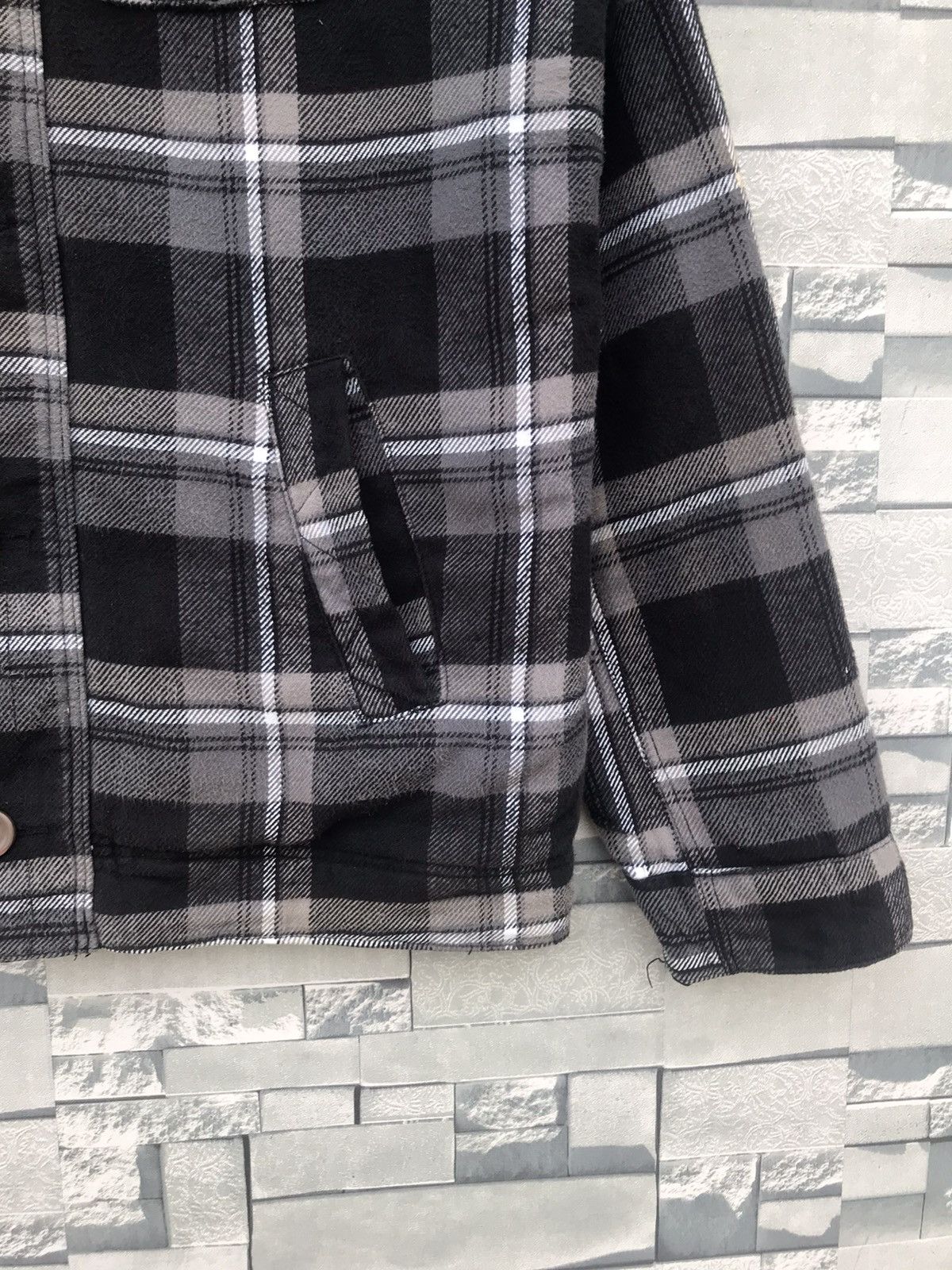 Flannel Vintage Quiksilver Sherpa-Lined Fleece Flannel Jacket Size US L / EU 52-54 / 3 - 11 Thumbnail