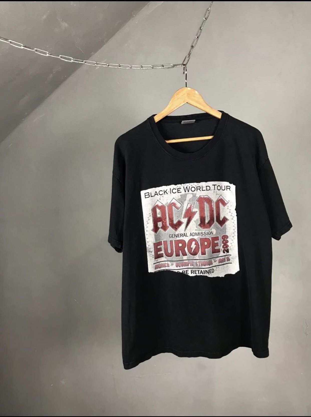 Vintage AC/DC vintage rock band tee Size US XXL / EU 58 / 5 - 1 Thumbnail