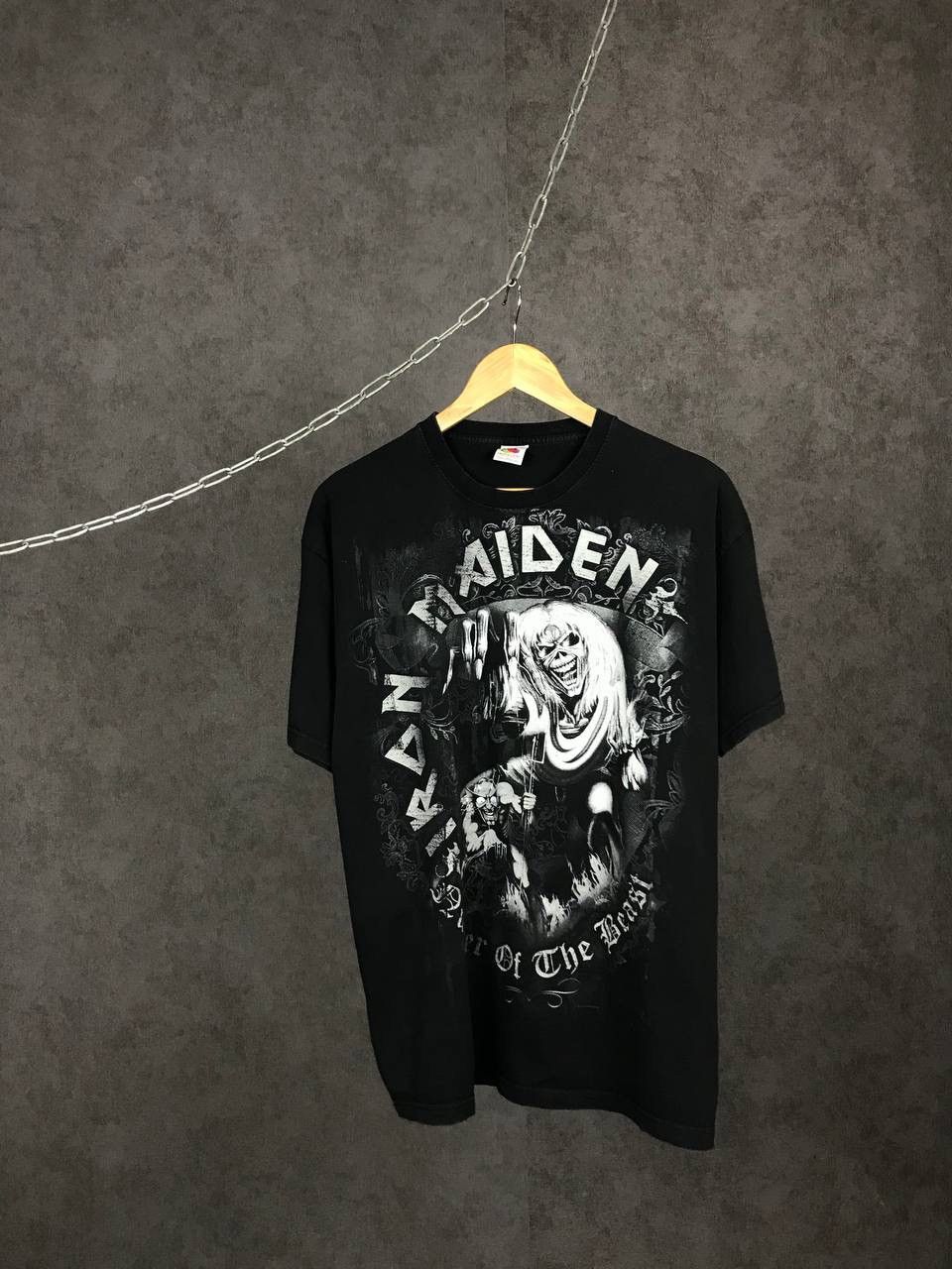 Band Tees Iron Maiden 2010 vintage cult rock band tee Size US XL / EU 56 / 4 - 1 Thumbnail
