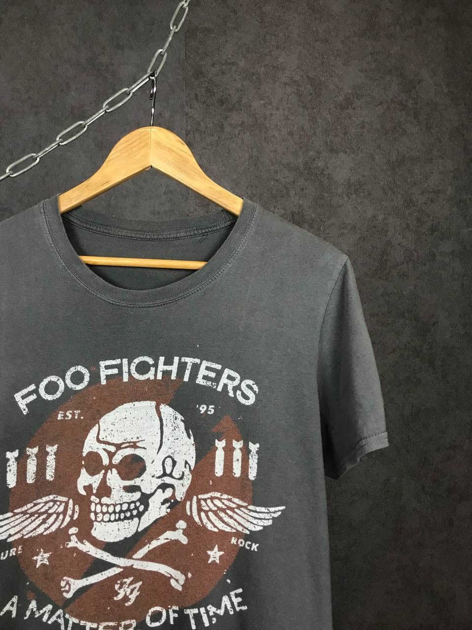Band Tees × Vintage Foo Fighters 2012 vintage cult rock band tee Size US S / EU 44-46 / 1 - 2 Thumbnail