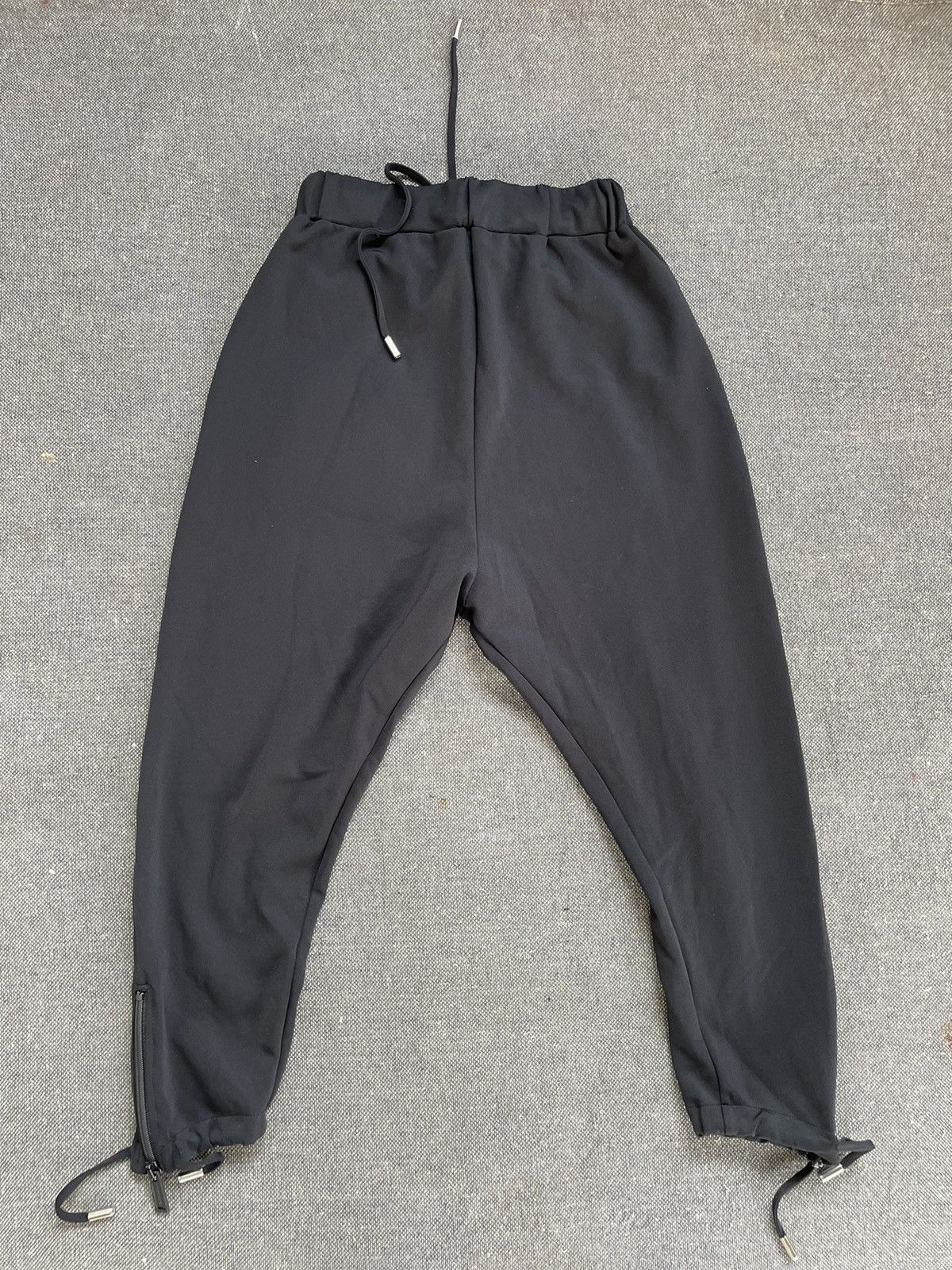 Dsquared2 DSQUARED2 Sweatpants Like New Condition Made In Italy Size US 34 / EU 50 - 5 Thumbnail