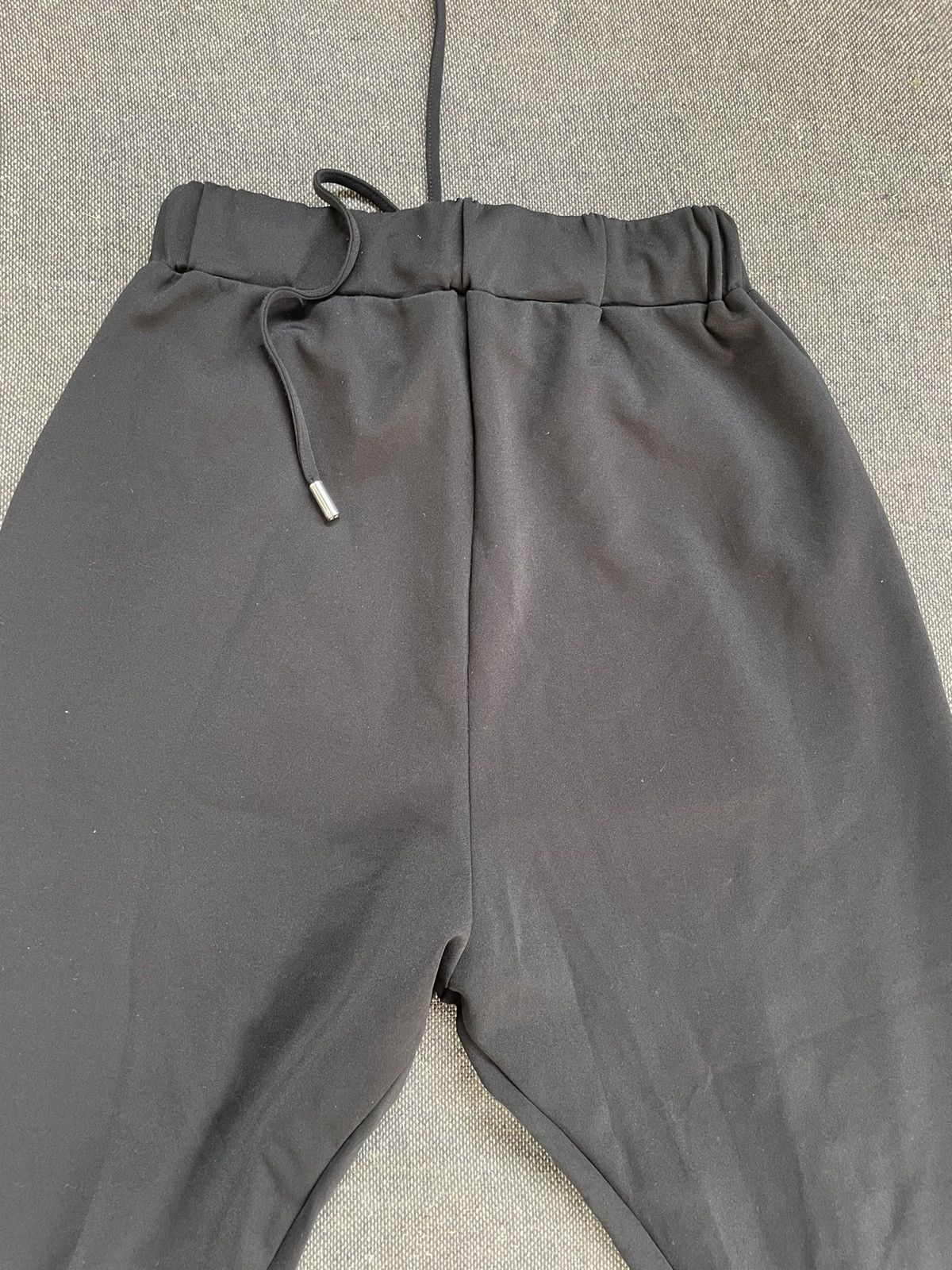 Dsquared2 DSQUARED2 Sweatpants Like New Condition Made In Italy Size US 34 / EU 50 - 8 Thumbnail