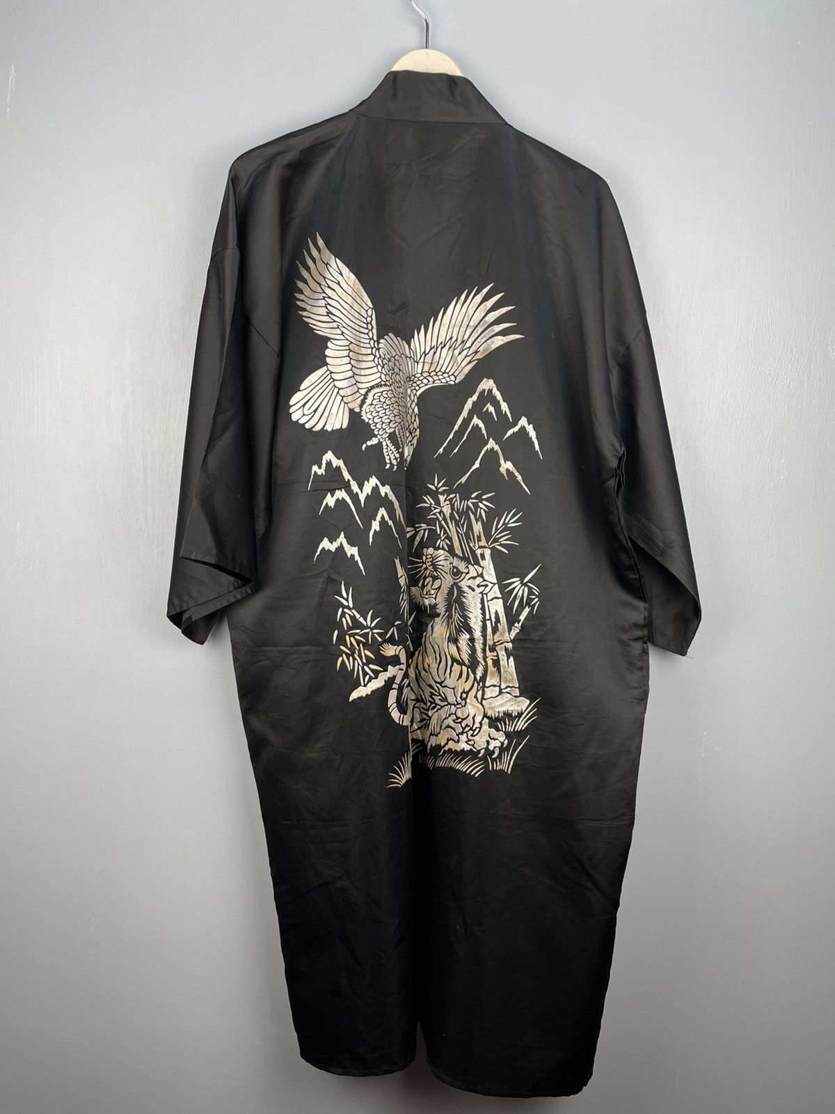 Japanese Brand Vintage Kimono Japan Tiger vs Eagle Size US L / EU 52-54 / 3 - 2 Thumbnail