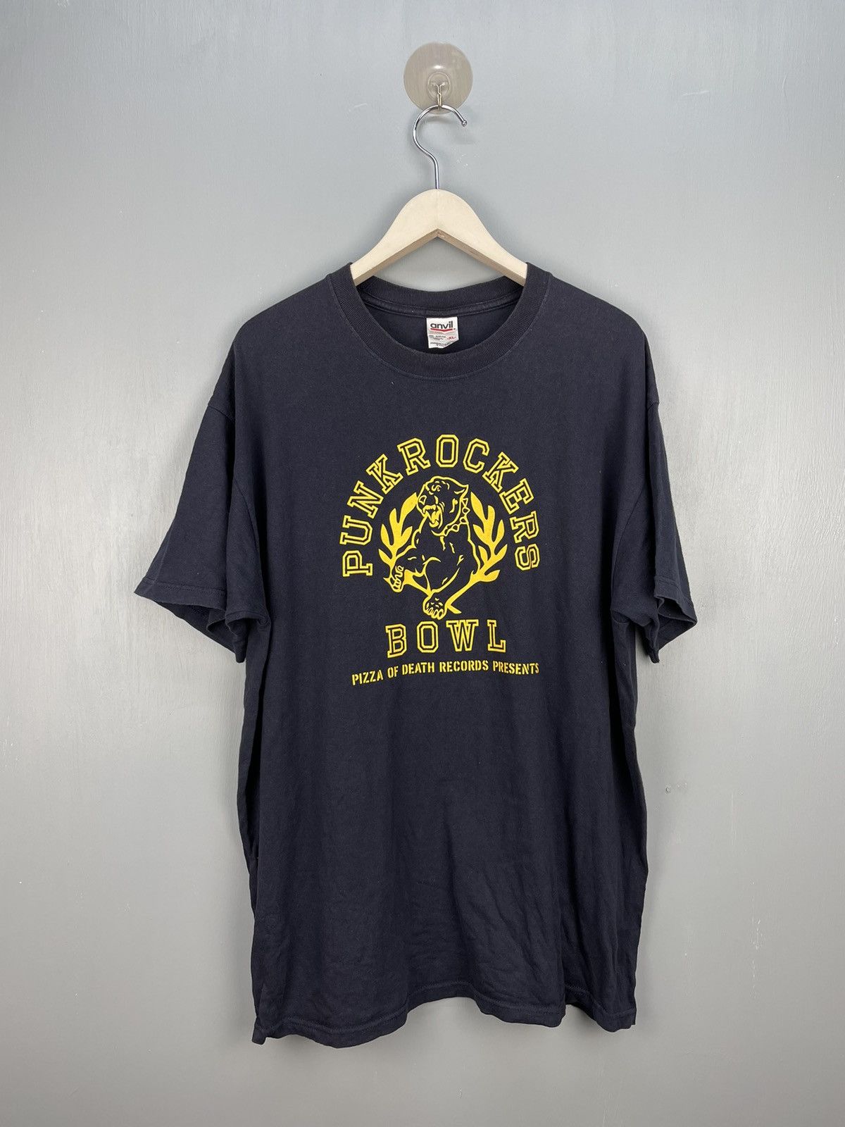 Band Tees Vintage Y2K Punkrockers Bowl pizza of death records t shirt Size US XL / EU 56 / 4 - 1 Thumbnail