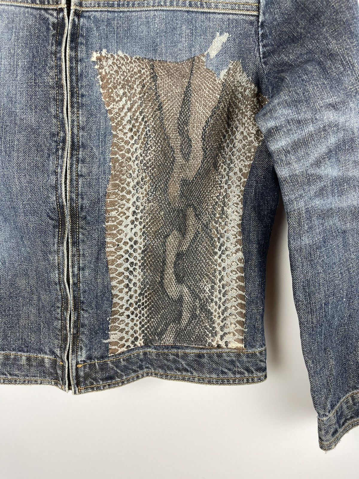 Just Cavalli Just Cavalli vintage denim jacket snake 🐍 pattern print Size S / US 4 / IT 40 - 5 Thumbnail