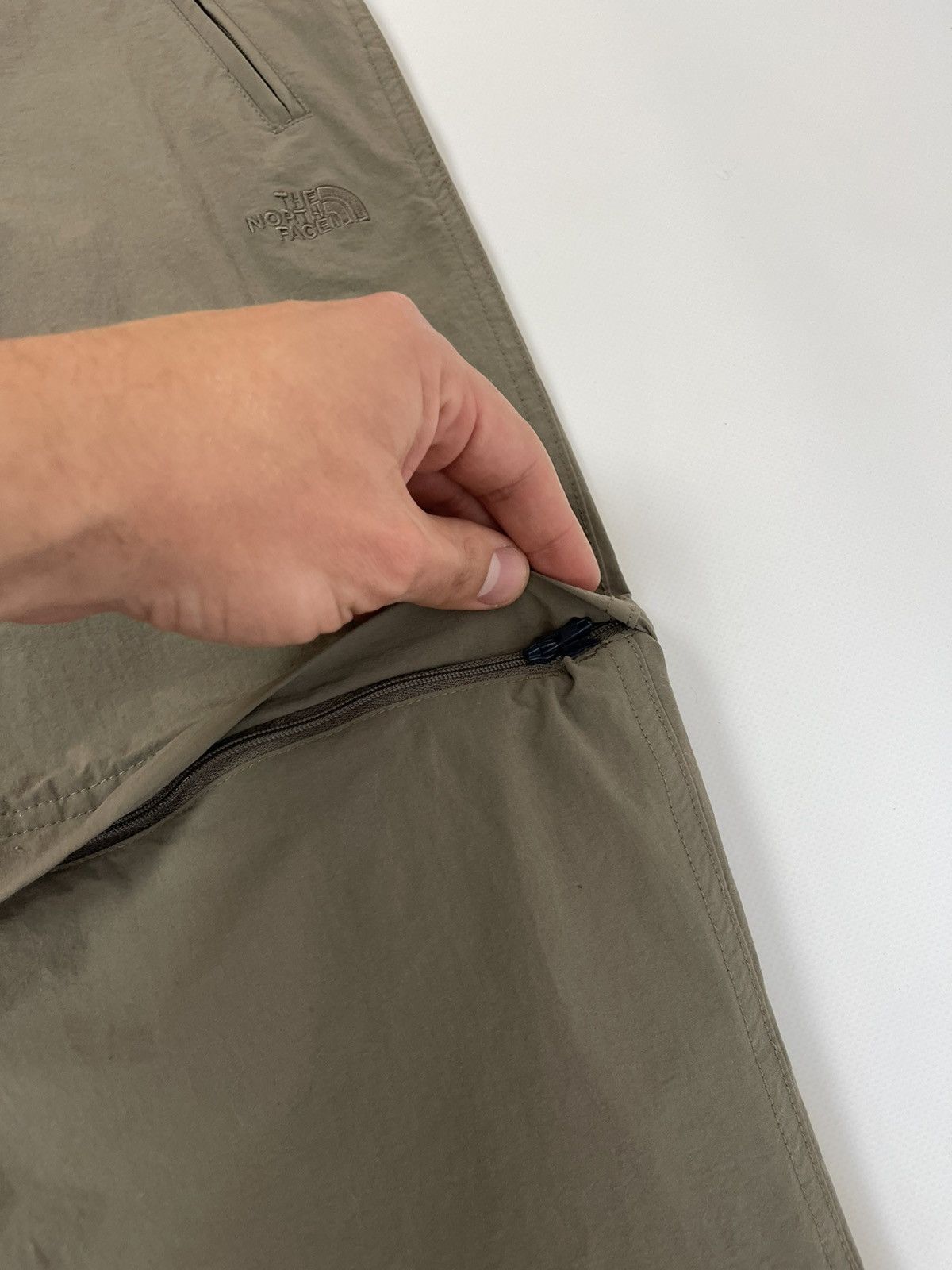 The North Face The North Face womens size 12 transformer pants outdoor Size 30" / US 8 / IT 44 - 8 Thumbnail
