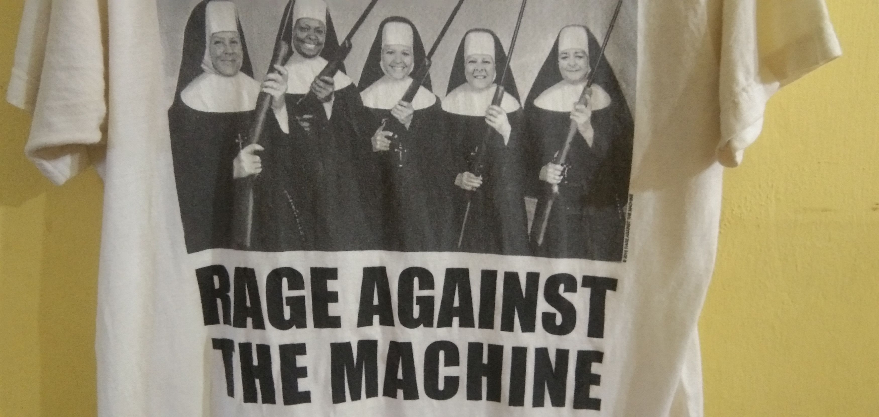 Band Tees RATM NUNS AND GUNS TSHIRT Size US M / EU 48-50 / 2 - 5 Thumbnail