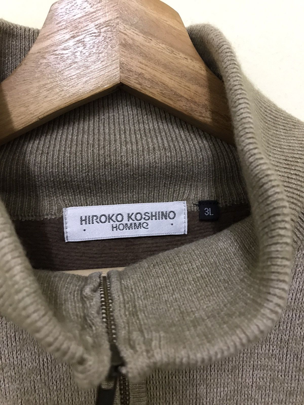 Hiroko Koshino Homme × Japanese Brand × Vintage Vintage Hiroko Koshino Homme Sweatshirt Half Zip Size US L / EU 52-54 / 3 - 7 Thumbnail
