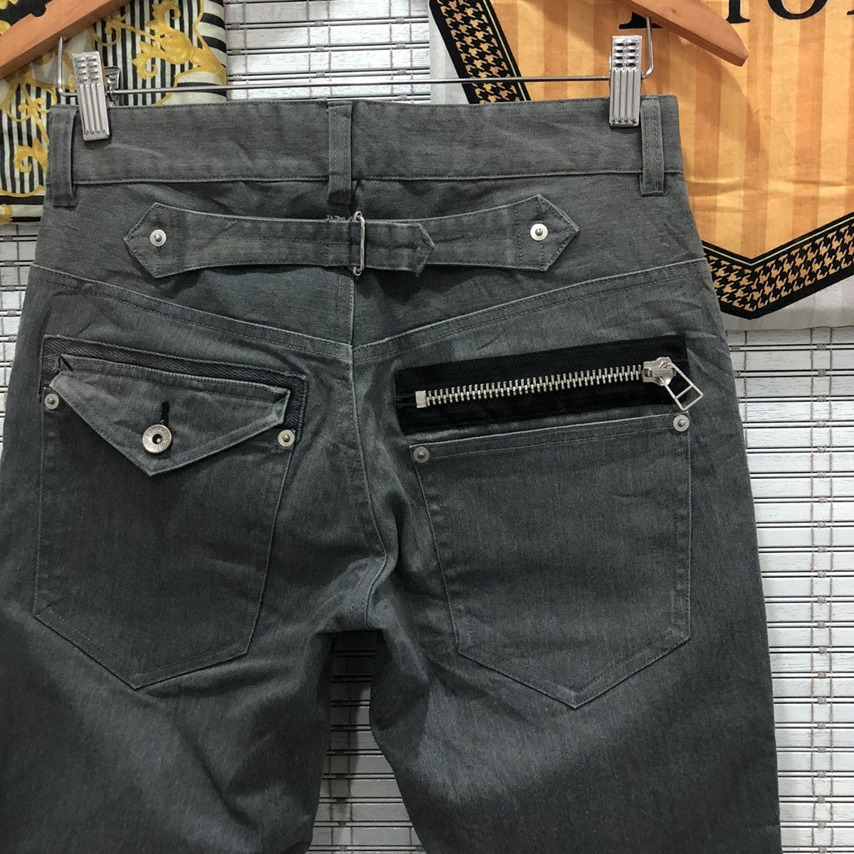 Japanese Brand × Seditionaries × semanticdesign Semantic Design Japanese Brand Buckle Back Pants Size US 29 - 4 Thumbnail