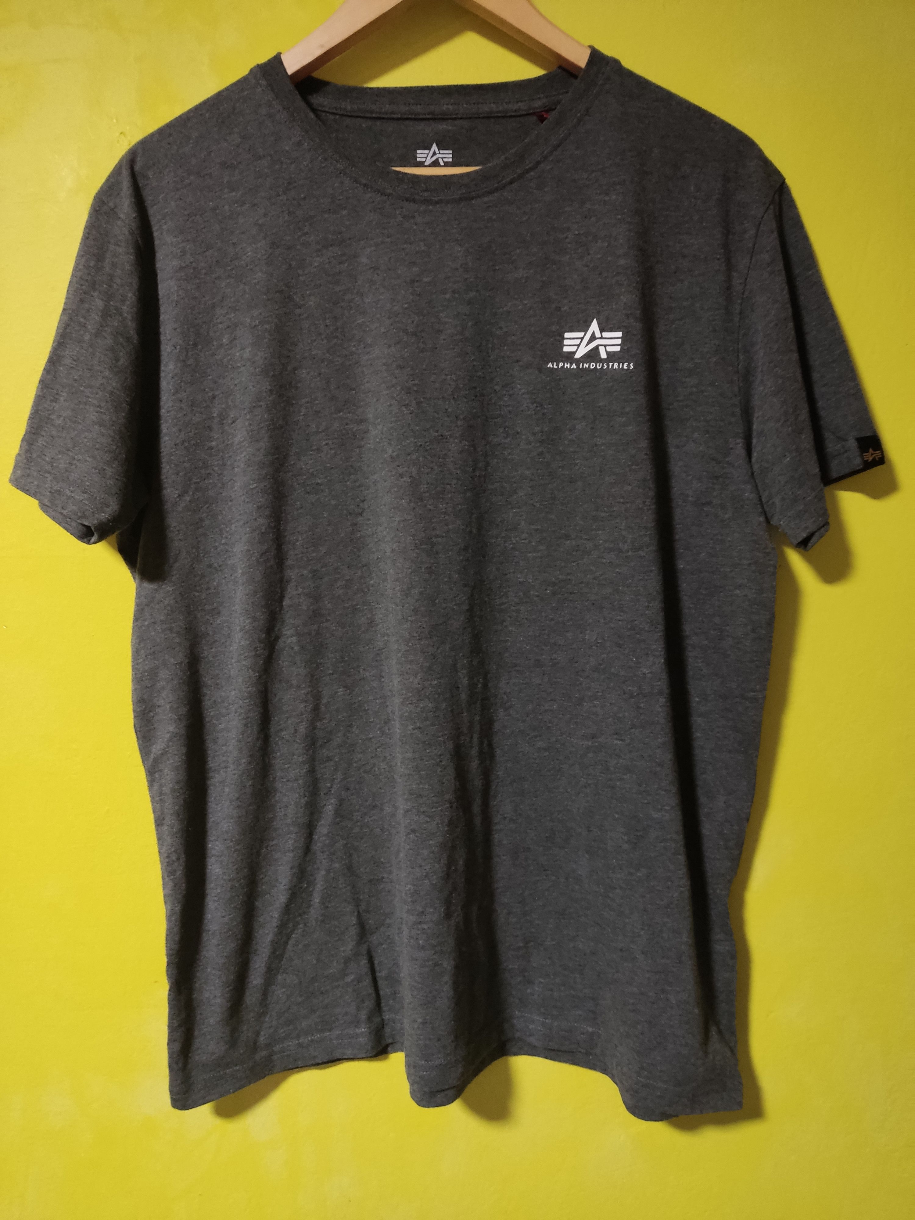 Alpha Industries Men's Laser Cut Short Sleeve Shirt Grey