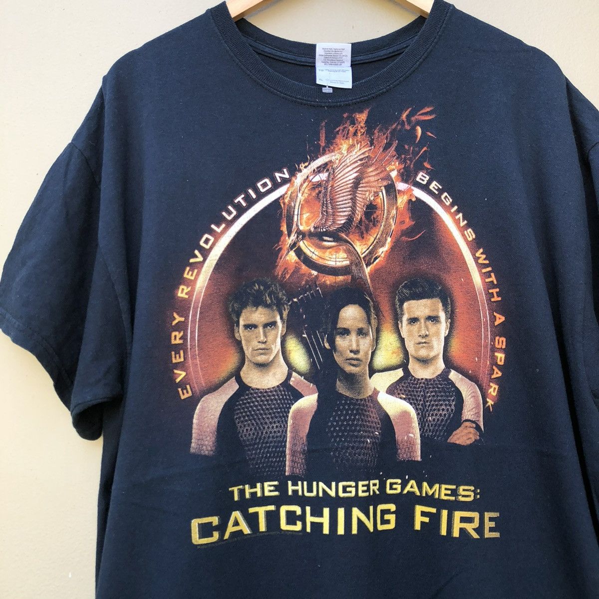 Vintage The hunger game movie tee Size US XL / EU 56 / 4 - 2 Thumbnail