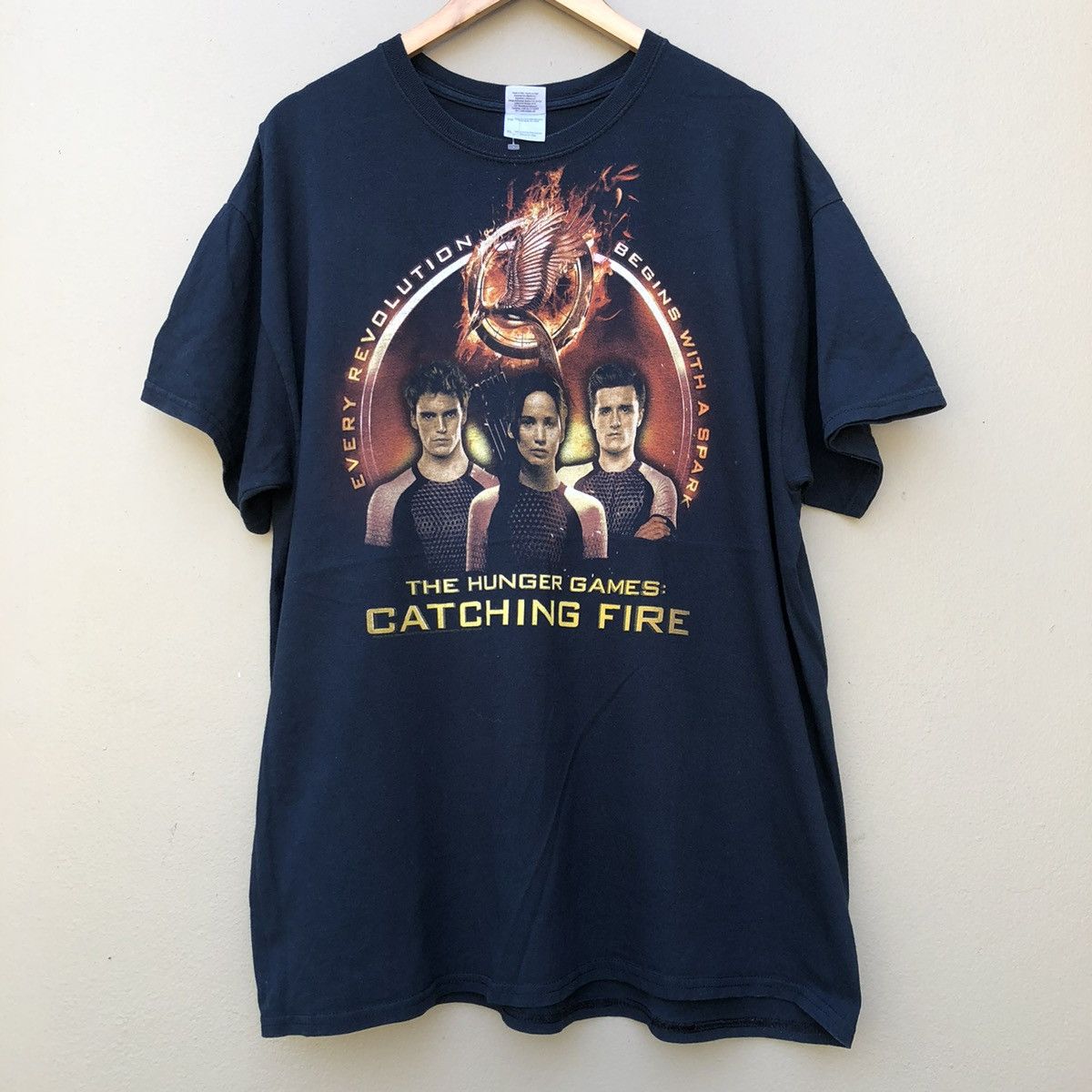 Vintage The hunger game movie tee Size US XL / EU 56 / 4 - 1 Thumbnail