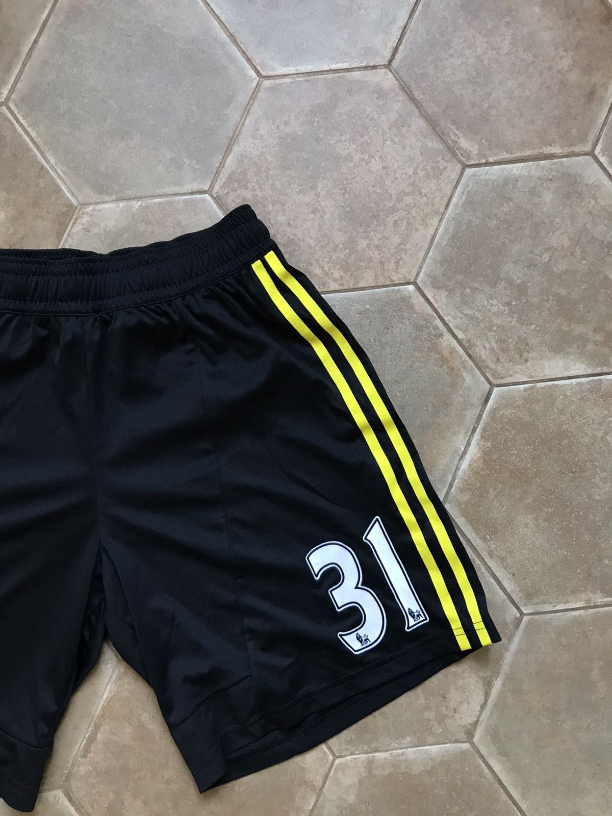 Chelsea Soccer × Vintage CHELSEA SHORTS VINTAGE ADIDAS Size US M / EU 48-50 / 2 - 3 Thumbnail