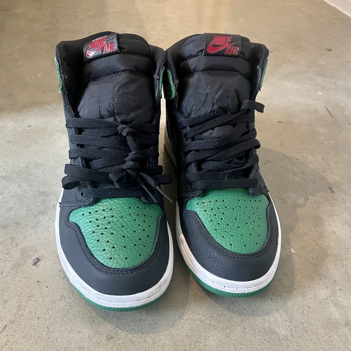 Jordan Brand Jordan 1 “Pine Green” Size US 8.5 / EU 41-42 - 3 Thumbnail