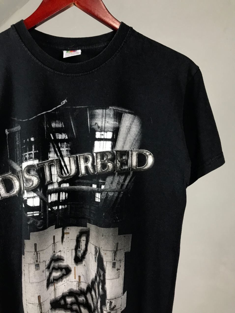 Band Tees Disturbed Vintage 2006 Tour Tee Size US S / EU 44-46 / 1 - 2 Thumbnail